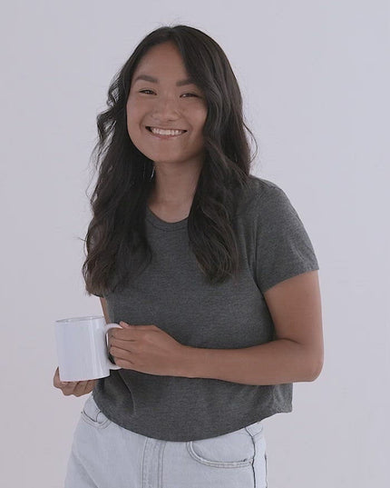 White Glossy Mug.mp4