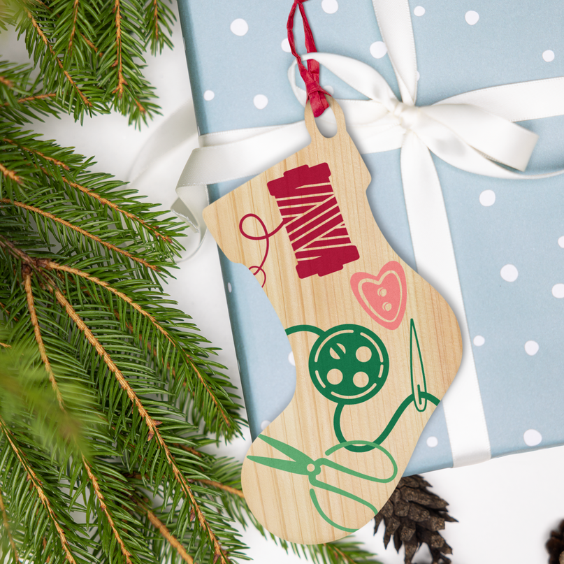 Ornament i trä - 6 varianter tillgängliga